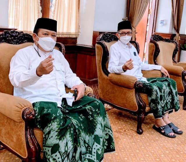 Bupati dan Wakil Bupati Jember Terpilih, H Hendy Siswanto & Gus Firjaun, Bersilaturahmi dengan Gubernur Jawa Timur 